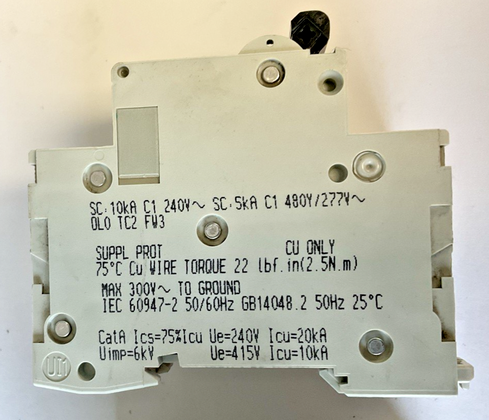 SCHNEIDER ELECTRIC C60 CIRCUIT BREAKER MULTI 9 D 4A 240VAC 10KA ***LOTOF2***
