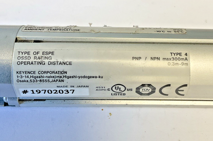 KEYENCE SL-C12H-T / SL-C12H-R LIGHT CURTAIN TRANSMITTER W/RECIEVER 24VDC 15MS