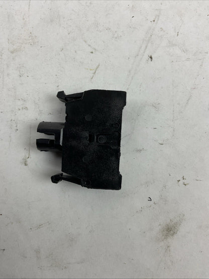 ALLEN BRADLEY 800E-3DL3 FULL VOLTAGE MODULE WITH LATCH (LOT OF 7)