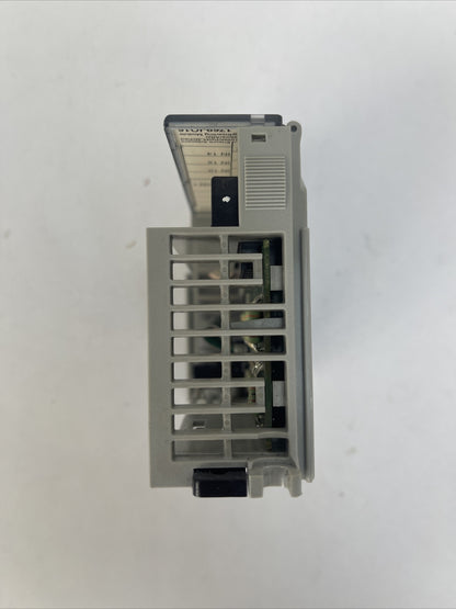 ALLEN BRADLEY 1769-IQ16 SER A F/W REV 3.1 DIR/VER 95320743/04 COMPACT I/O 16PT
