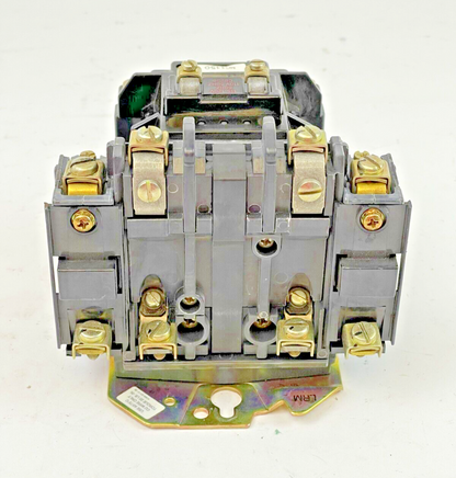 ALLEN BRADLEY - 500FL-BOD94 SER. B - AC CONTACTOR -30 AMP, 600 VAC