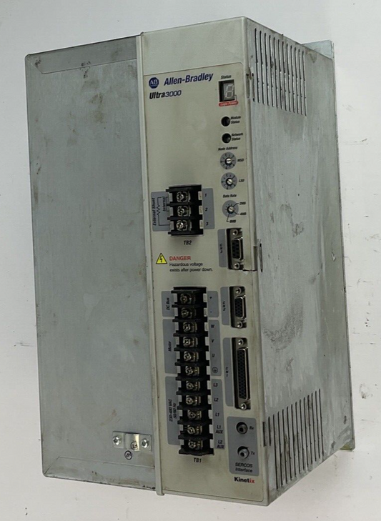 ALLEN BRADLEY  2098-DSD-HV220-SE SERVO DRIVE SER.B  3PH FIRM V1.60 COVER BROKEN