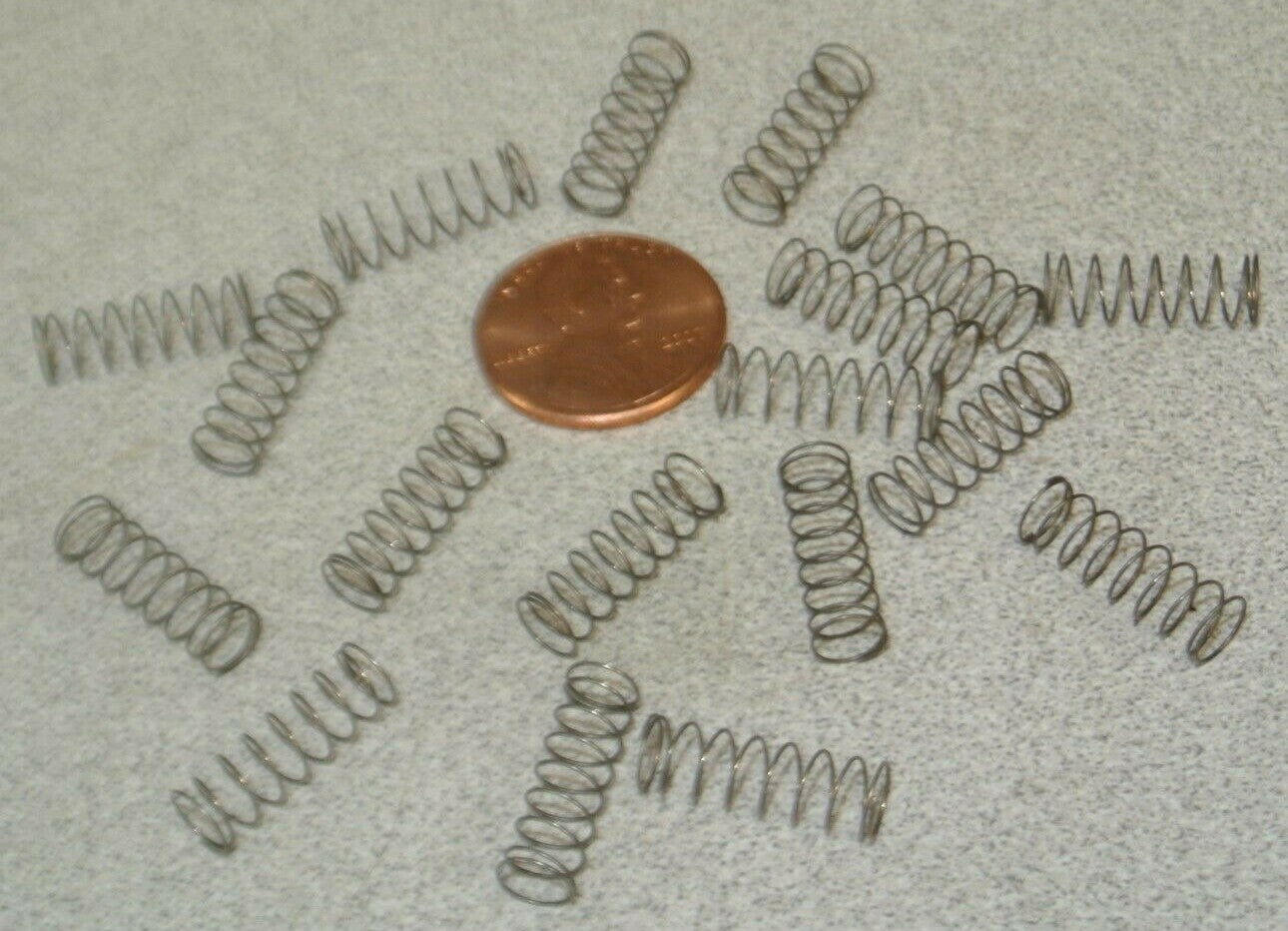 LOT of 18 / ALLEN-BRADLEY B-33152 SPRINGS / REPLACEMENT PARTS / NEW SURPLUS