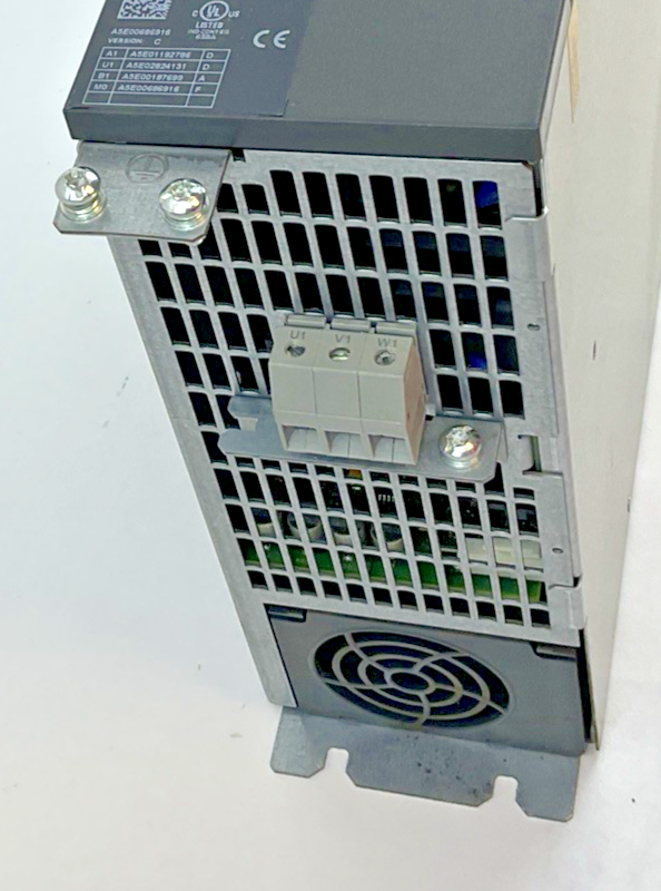 SIEMENS 6SL3130-6TE21-6AA3 SMART LINE MODULE 27A 16KW 480V 50/60HZ