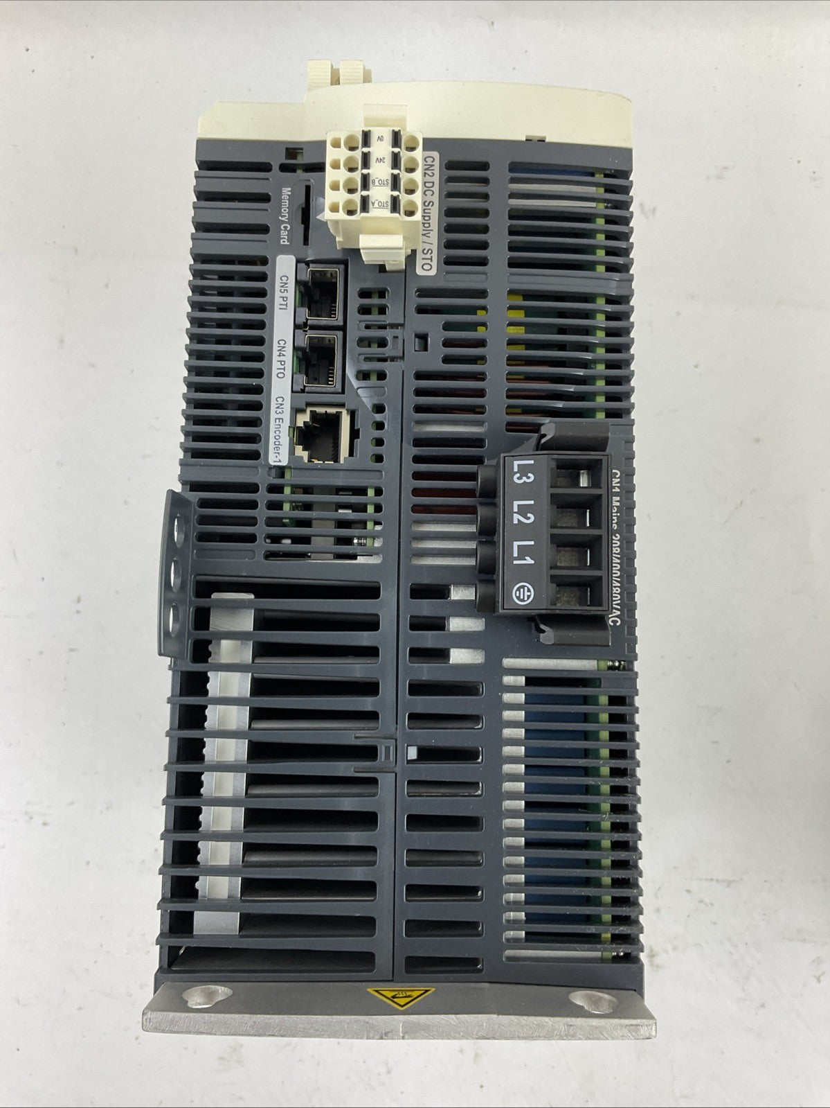 SCHNEIDER ELECTRIC LXM32MD72N4 AC SERVO DRIVE INPUT 3PH 480/400V/208 OUTPUT 7kW