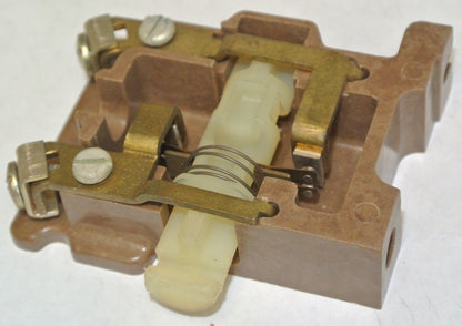 JOSLYN CLARK KPM-13 AUXILIARY CONTACT / FIXED POLE KIT, CLOSED TOP - NEW SURPLUS