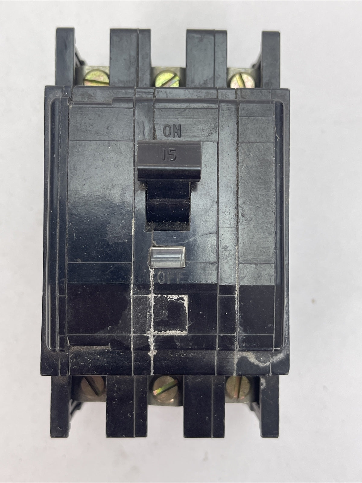 SQUARE D QOU315 CIRCUIT BREAKER 15AMP 240VAC 3POLE
