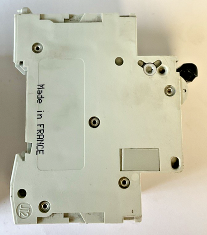 SCHNEIDER ELECTRIC C60 CIRCUIT BREAKER MULTI 9 D 4A 240VAC 10KA ***LOTOF2***