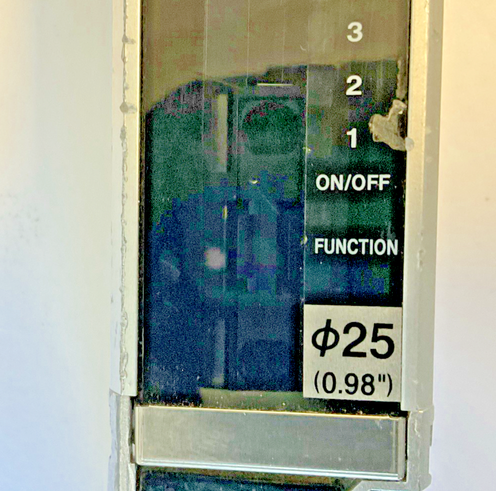 KEYENCE SL-C12H-T / SL-C12H-R LIGHT CURTAIN TRANSMITTER W/RECIEVER 24VDC 15MS