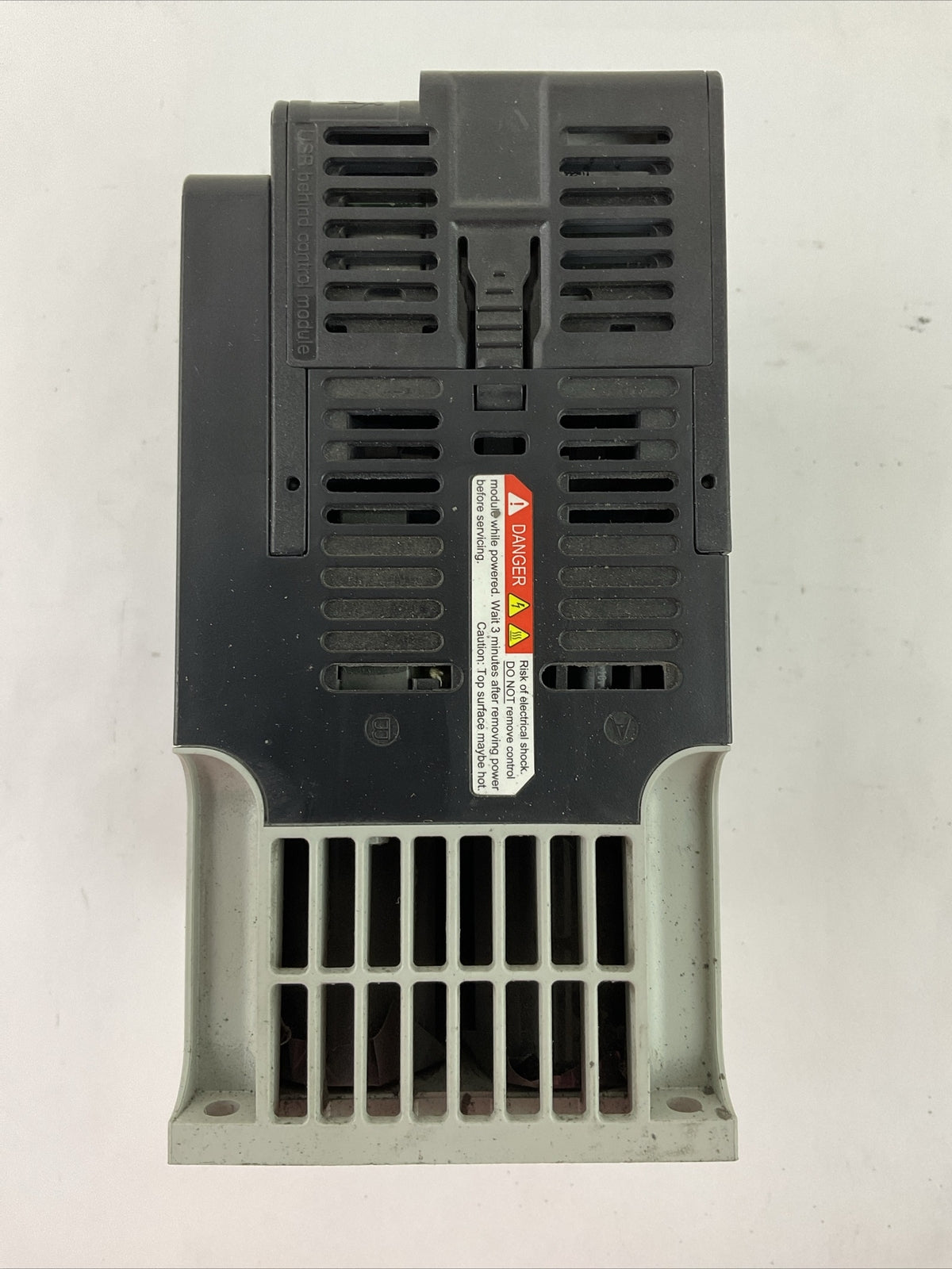 ALLEN BRADLEY 25B-D010N114 AC DRIVE FRN 5.001 SER A OUTPUT 0-460VAC
