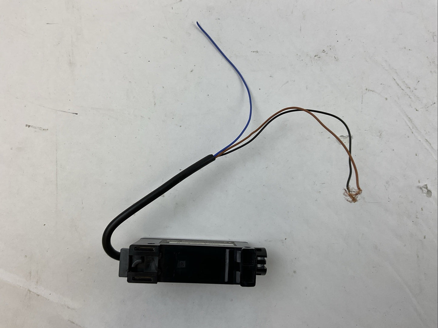 KEYENCE PS2-61 PHOTOELECTRIC SENSOR 12-24VDC