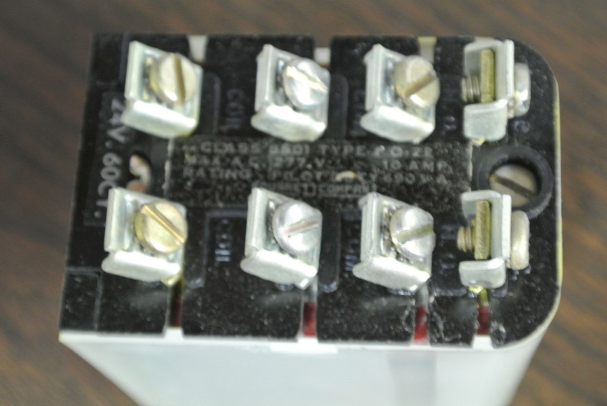 SQUARE D - 8501 FO-22 TYPE F RELAY - 8-SCREW - 24V, 60Hz  - NEW SURPLUS