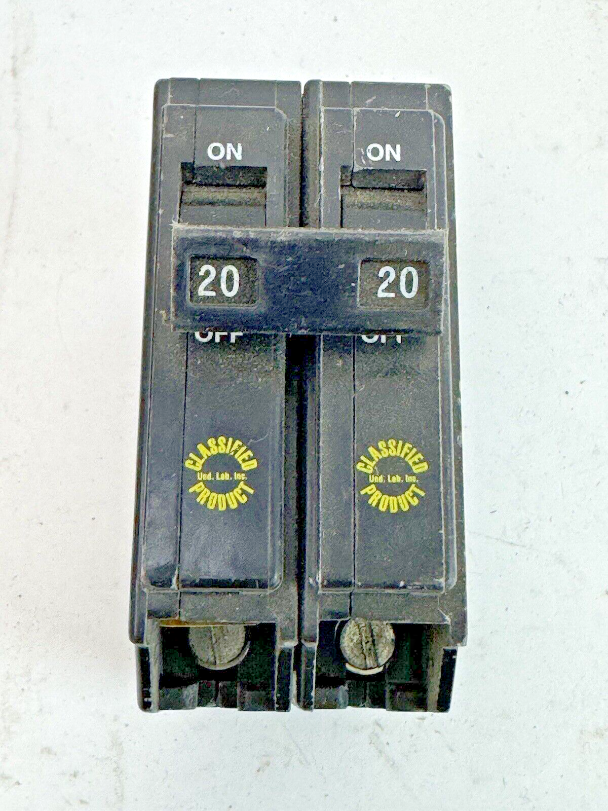 GE - TQ2120 - COMMON TRIP CIRCUIT BREAKER - 2 POLE, 20 A, 240 VAC, TYPE TQ