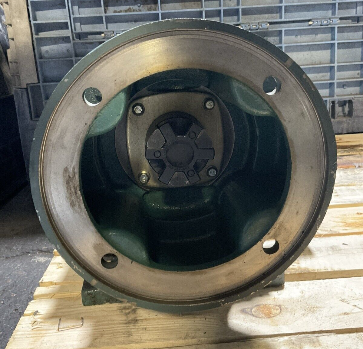 DODGE 180WM28A13 RATIO 12.7 INPUT RPM 1750 OUTPUT RPM 138 INPUT 5HP GEAR REDUCER