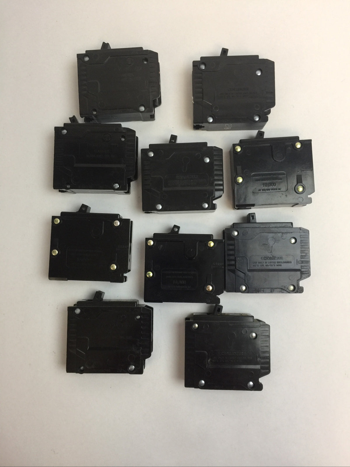 CHALLENGER C120 CIRCUIT BREAKER 20AMP 120/240VAC 1POLE (LOT OF 10)