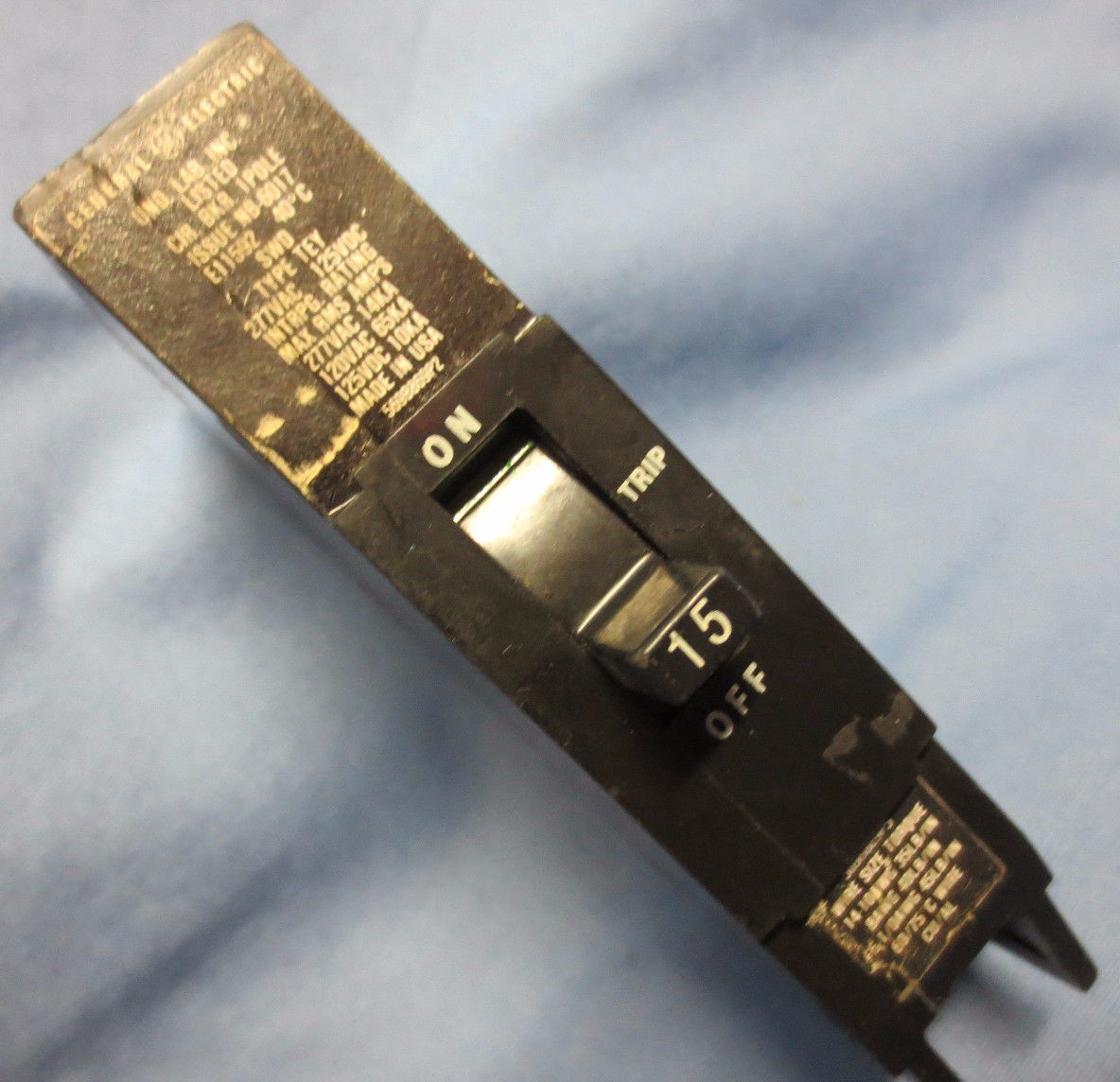 GENERAL ELECTRIC E11592 15A 1-POLE CIRCUIT BREAKER