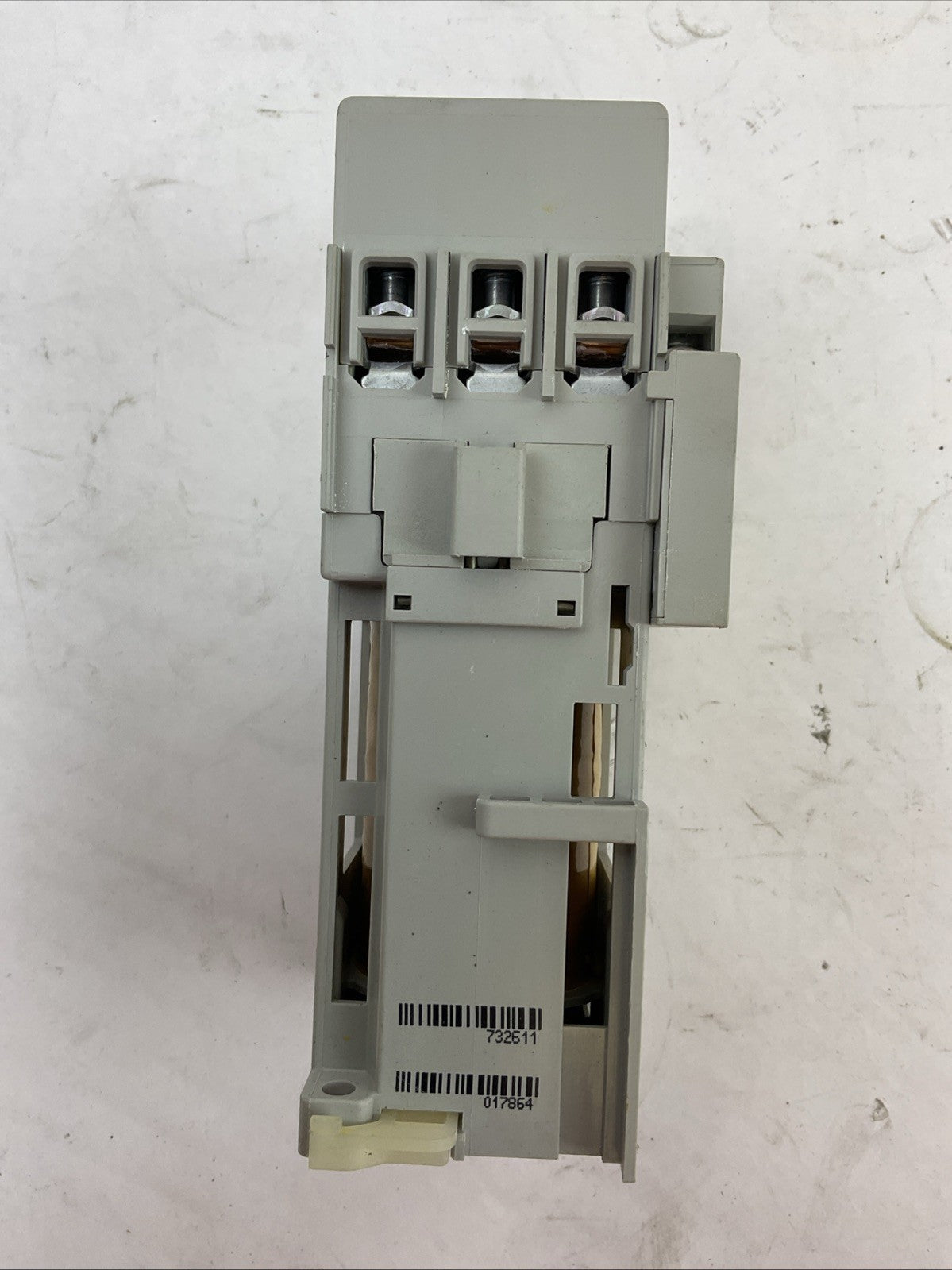 ALLEN BRADLEY 100-C37D*00 SER C CONTACTOR 600VAC 60A 3PH 30HP 24VDC COIL
