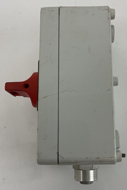 TELEMECANIQUE VC1GU V SWITCH CONTROL STATION 10HP 600V 24VDC