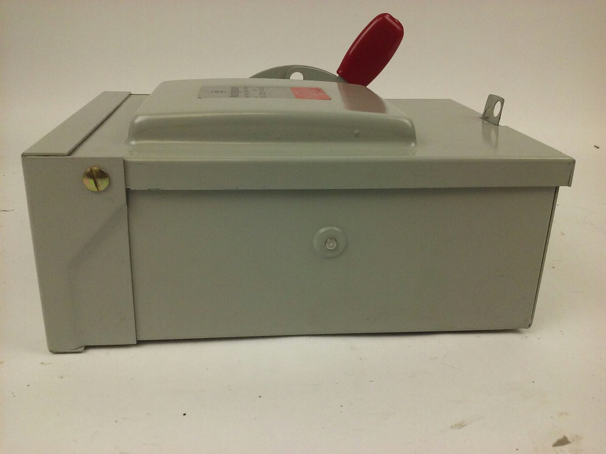 WESTINGHOUSE RHFN321 SAFETY SWITCH 30A, 240V, 3P FUSIBLE, TYPE 3R RAINPROOF, NEW