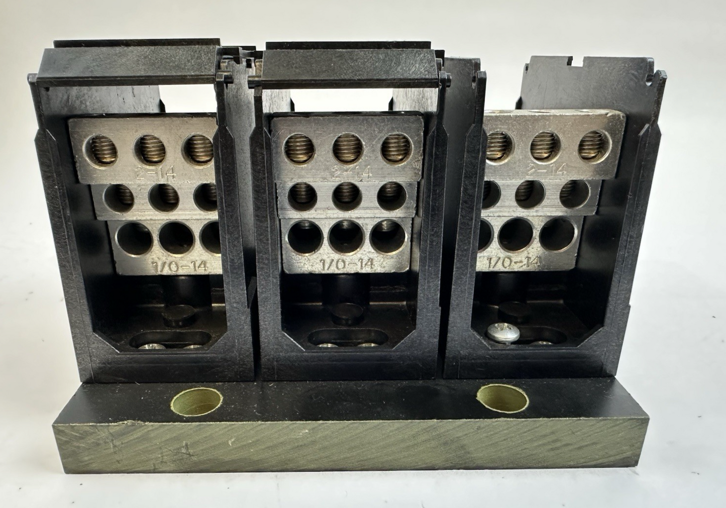 SQUARE D 9080-LBFA369136 3P 335A 600V POWER DISTRIBUTION BLOCK