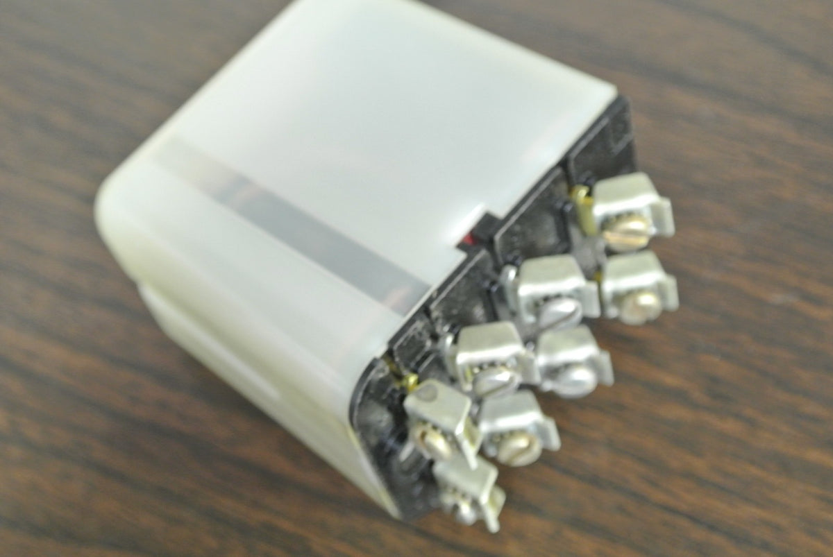 SQUARE D - 8501 FO-22 TYPE F RELAY - 8-SCREW - 24V, 60Hz  - NEW SURPLUS