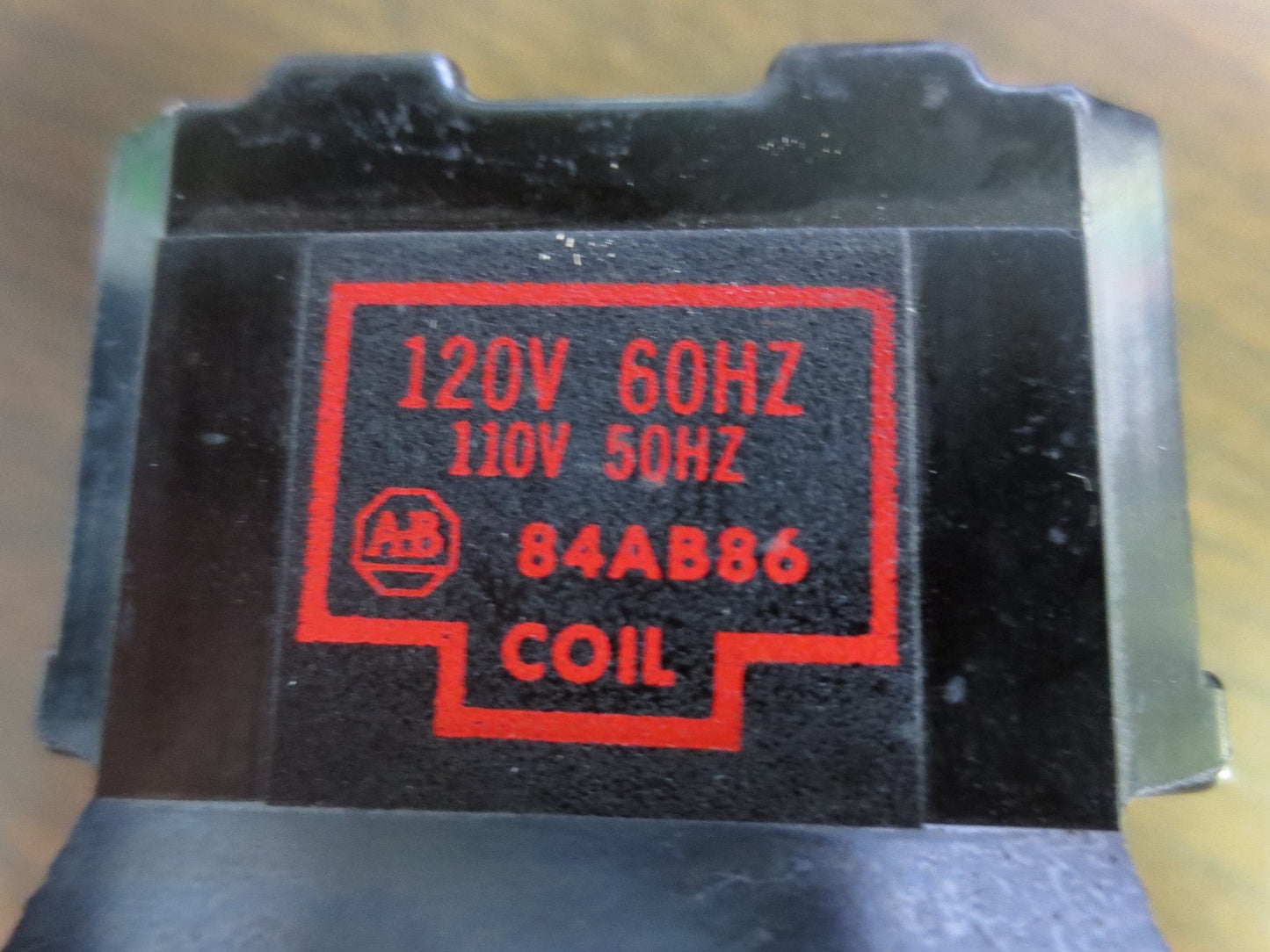 ALLEN-BRADLEY 84AB86 OPERATING COIL - 110V, 50Hz, 120V, 60Hz