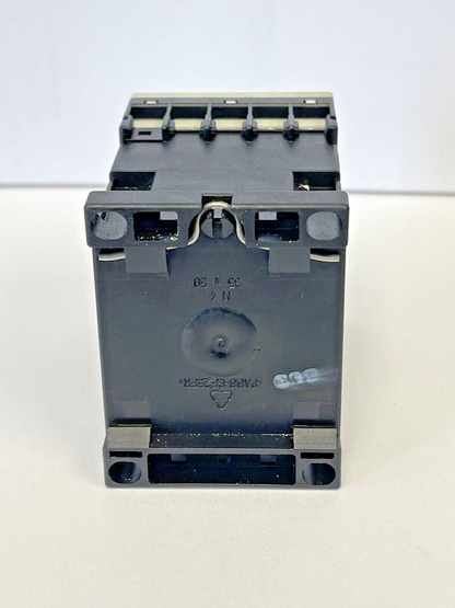 SIEMENS - 3RT1016-1BB41 - CONTACTOR - AC-3 9 A, 4 kW / 400 V 1 NO, 24 V DC 3-pol