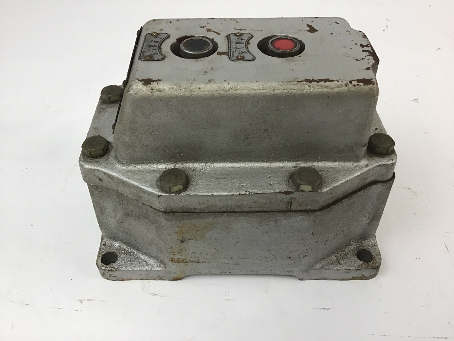 WESTINGHOUSE TYPE HDCE PUSHBUTTON STATION 1133600 CLASS 15-010 600VOLTS