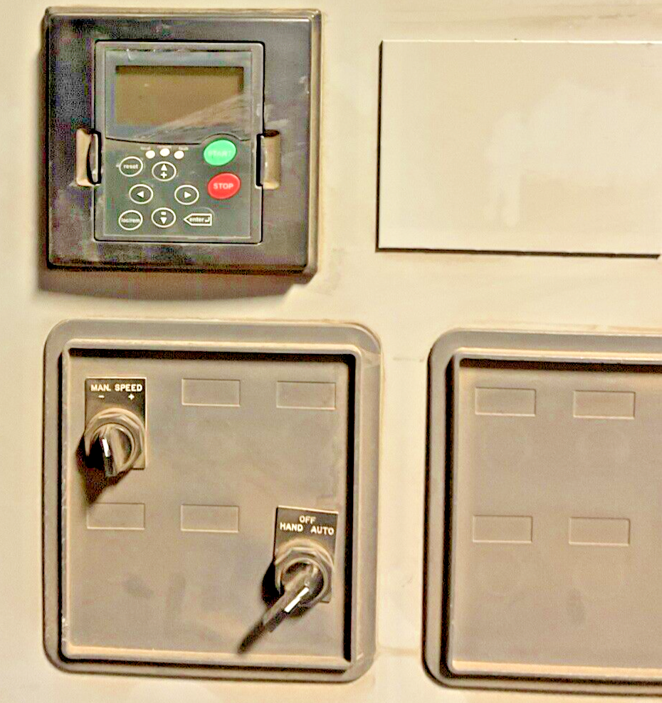 EATON CPX100.  100HP CUTLER  HAMMER DRIVE 480VAC 3PH HAMMSVX100A1-4A1N1 VFD