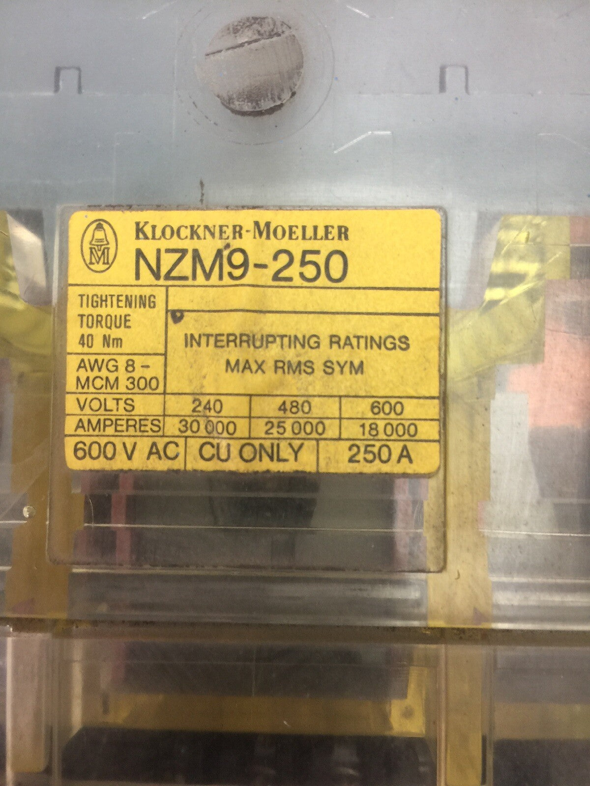 KLOCKNER MOELLER NZM9-250 CIRCUIT BREAKER 600VAC 250A SHUNT TRIP 120V 60HZ M9