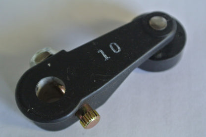 GE CR215GL10 - LIMIT SWITCH ROLLER LEVER 1.5" RADIUS .075 DIA. x .28" WIDE - NEW