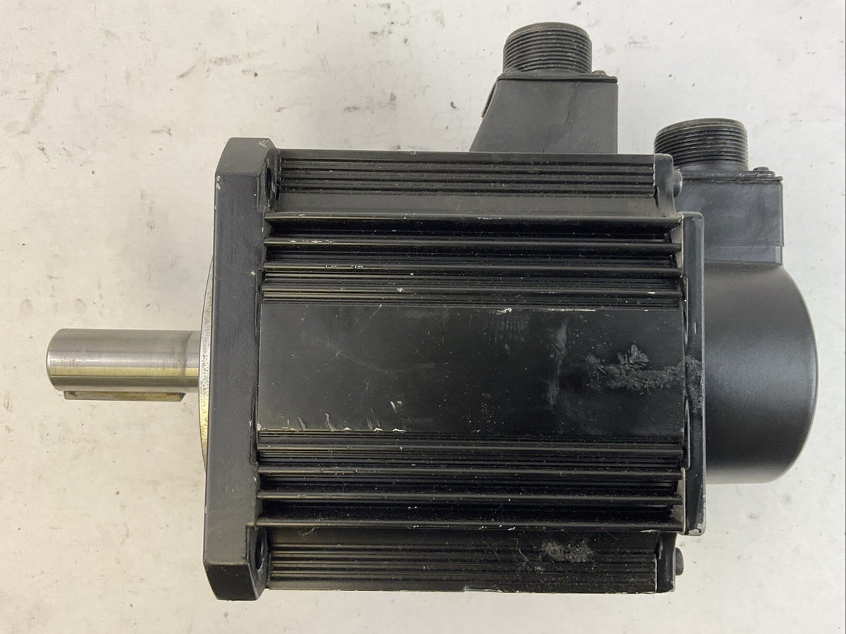 PANASONIC AC SERVO MOTOR MHMA102A1G REV 2000 R/MIN INPUT 200VAC OUTPUT 1.0 kW