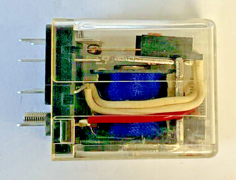 ALLEN BRADLEY 700-HC24Z24-4 RELAY 24VDC SER.A 1/6HP 5A 50/60HZ ***LOTOF9***