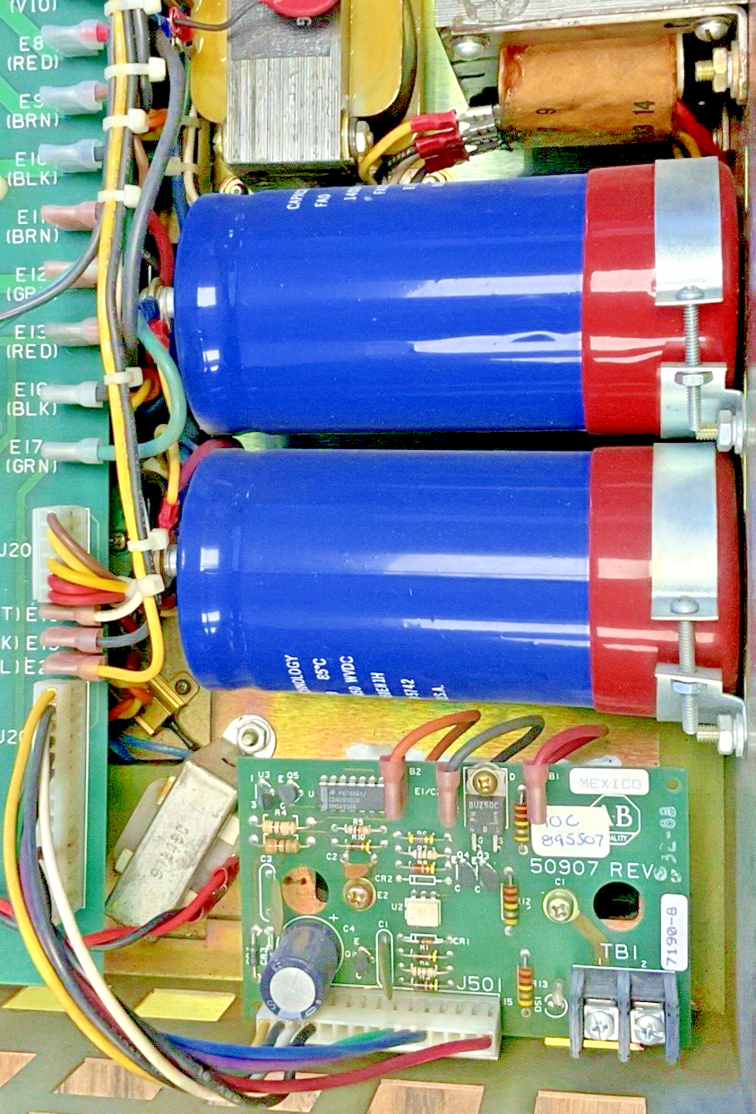 ALLEN-BRADLEY 1334-DOB-K7-G4 ADJUSTABLE FREQUENCY DRIVE 460V 3PH 11.3A