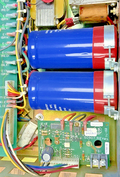 ALLEN-BRADLEY 1334-DOB-K7-G4 ADJUSTABLE FREQUENCY DRIVE 460V 3PH 11.3A