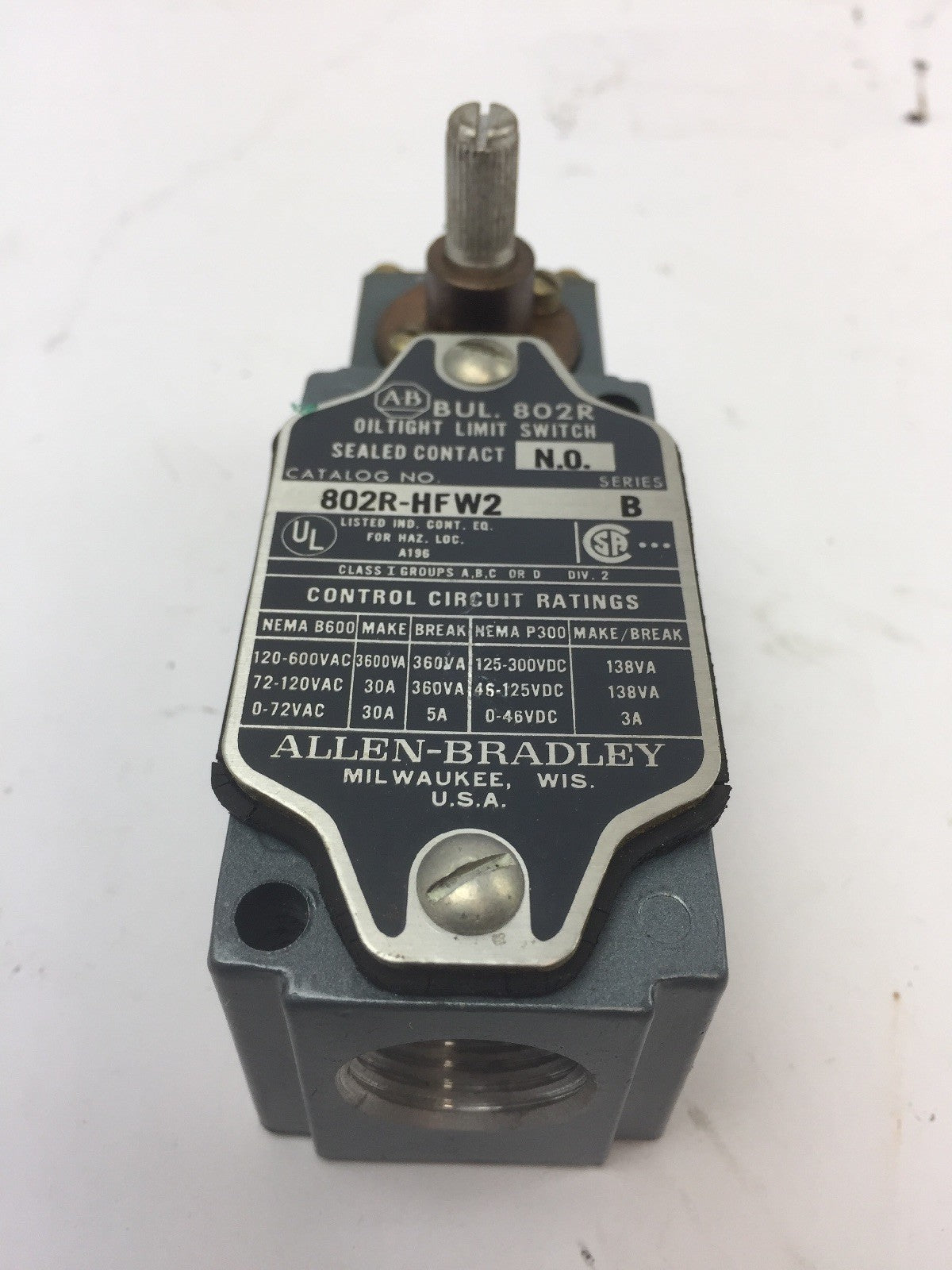 ALLEN BRADLEY 802R-HFW2 OILTIGHT LIMIT SWITCH SEALED CONTACT SERIES B