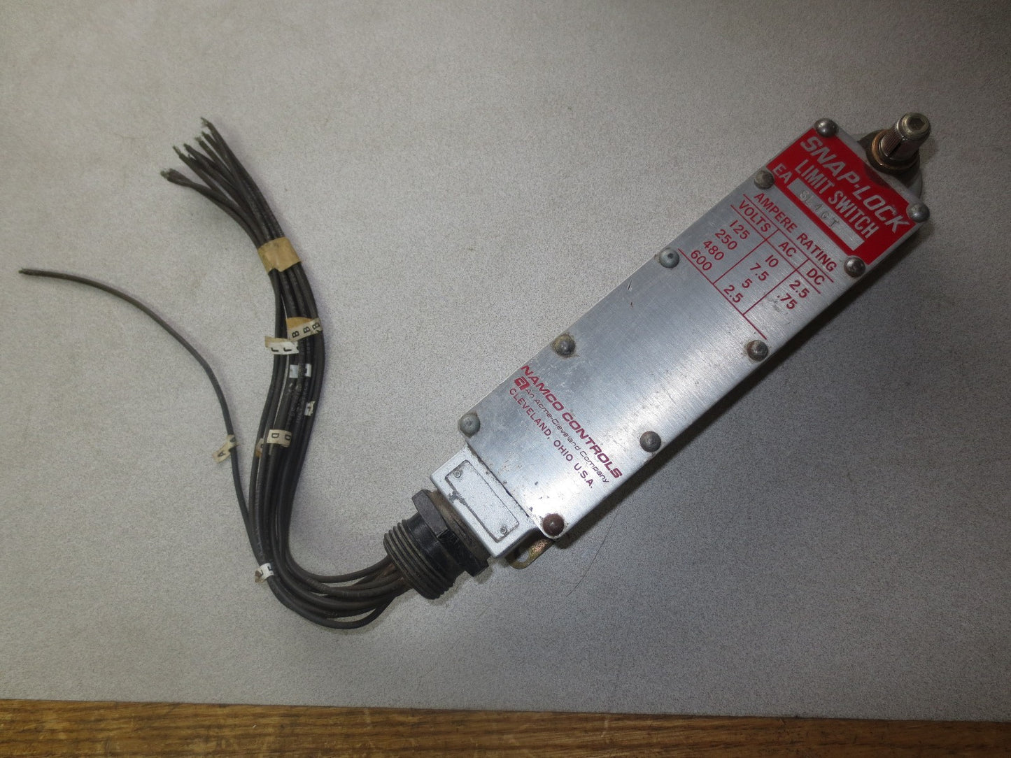 NAMCO EA-SL4CT / EASL4CT SNAP-LOCK LIMIT SWITCH