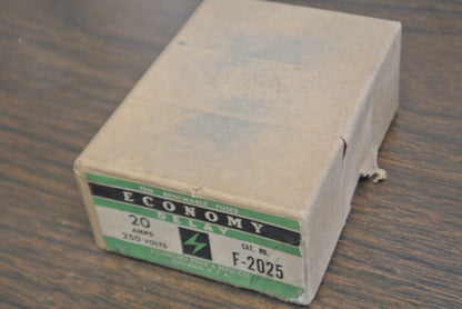BOX of 10 / ECONOMY F-2025 RENEWABLE FUSE / 20A / 250V / NEW SURPLUS
