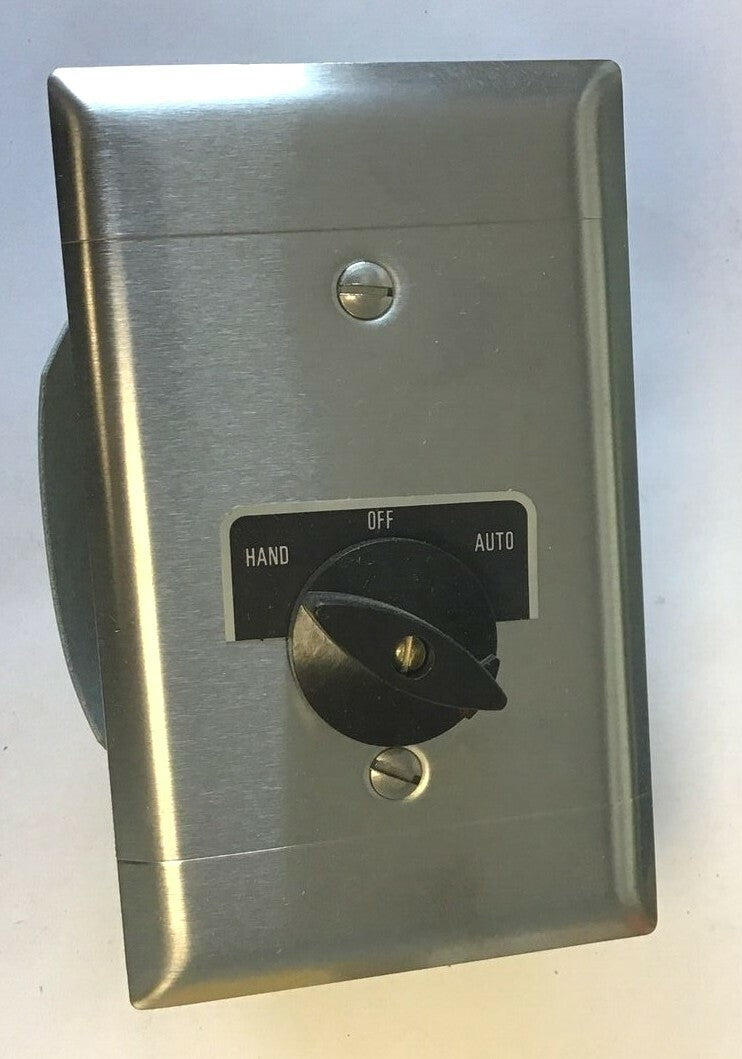 SQUARE D 9001 BF-112 FLUSH MOUNTED STATION 600V SER.A