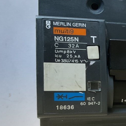 MERLIN GERIN NG125N CIRCUIT BREAKER 32A 690V CAT.A