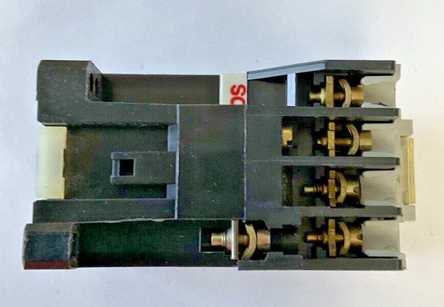 ALLEN BRADLEY 700-F220A1 CONTACTOR SER.C 120V