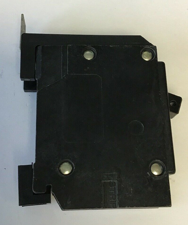CUTLER HAMMER GHQ1020 QUICKLAG 20AMP CIRCUIT BREAKER 120/240VAC***LOTOF10***