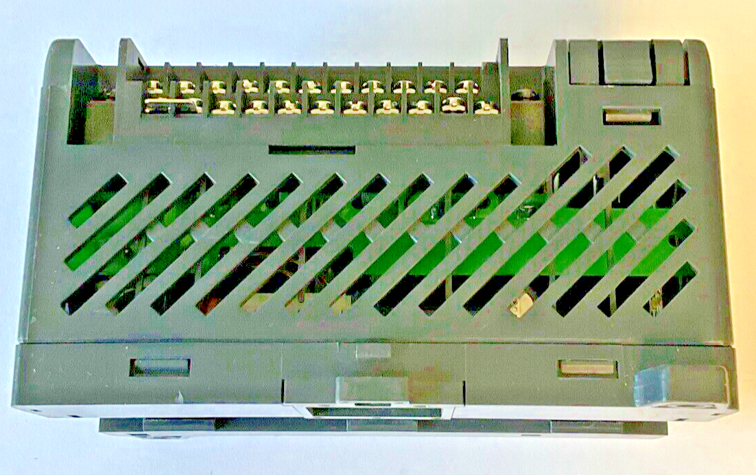 KOYO D0-05DA DIRECT LOGIC 05 100-240VAC 30VA 50-60HZ 12-24VDC