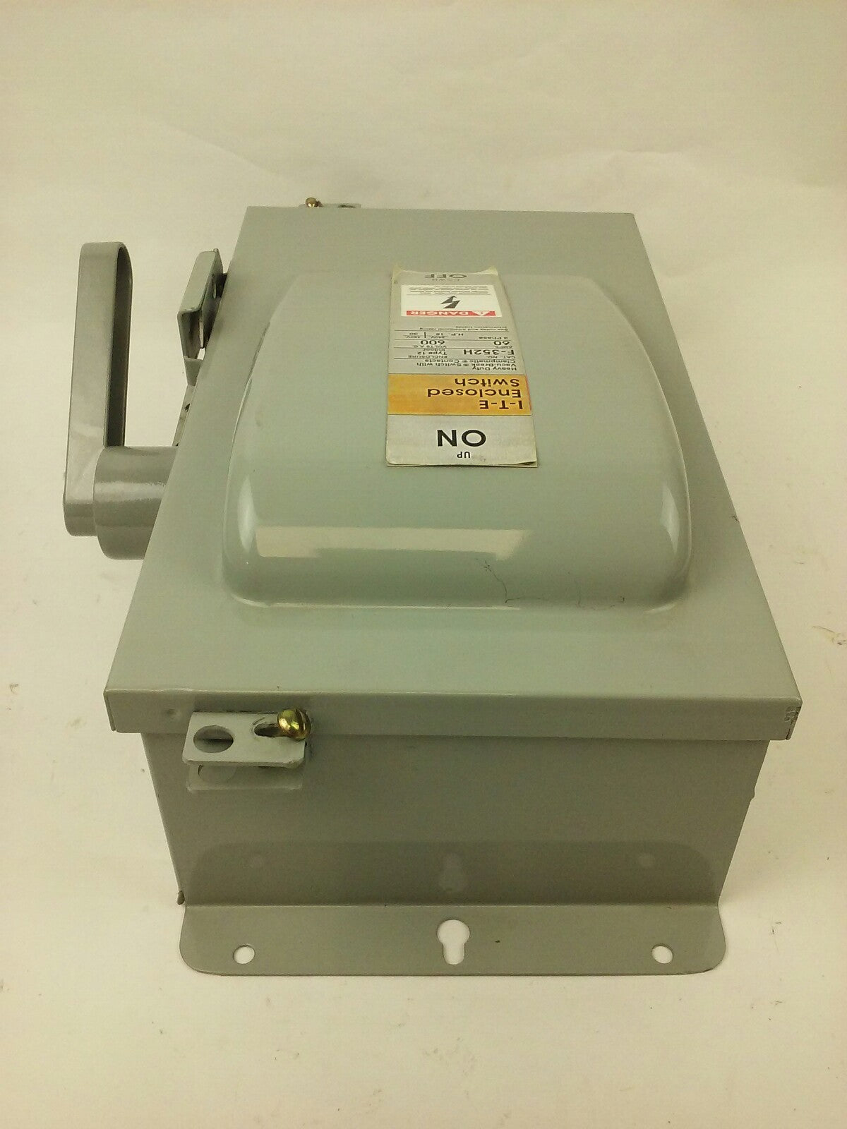 ITE GOULD F352H, ENCLOSED SWITCH, 60A, 600V, FUSIBLE, TYPE 12, 3PH, 30 MAX H.P.