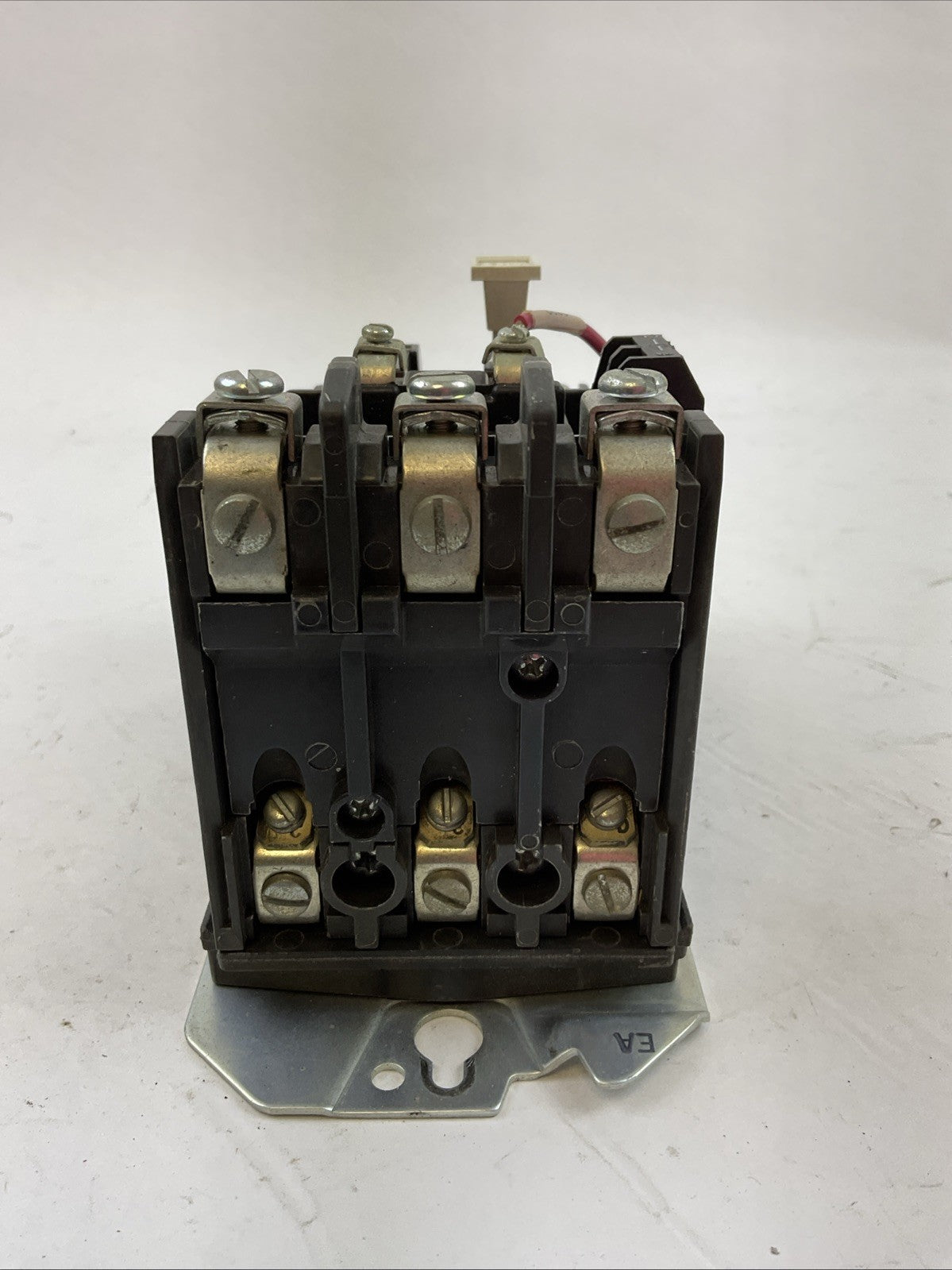 ALLEN BRADLEY STARTER 500F-BOD930 SER C 27A 600VAC 10HP COIL 115-120V 592-EUTB
