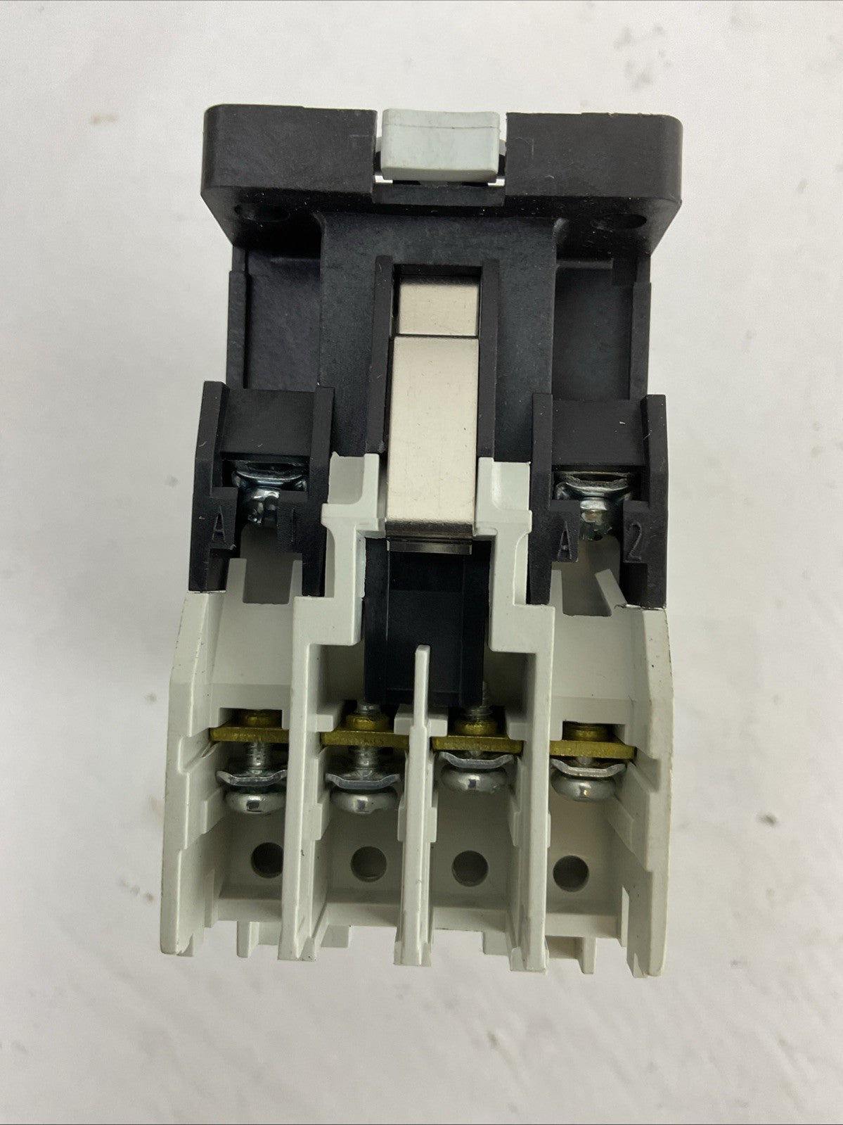 EATON STARTER AE16BNS0 600VAC 10A 3PH 7.5HP 3POLE COIL 120V C306DN3 NO HEATERS