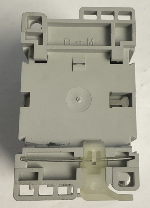 ALLEN BRADLEY 100-C23*400 CONTACTOR SER.C 600VAC 32A