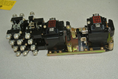 ALLEN-BRADLEY 700-BXL840A1 - AC RELAY TYPE BXL - 110/120V, 8-POLE - NEW SURPLUS