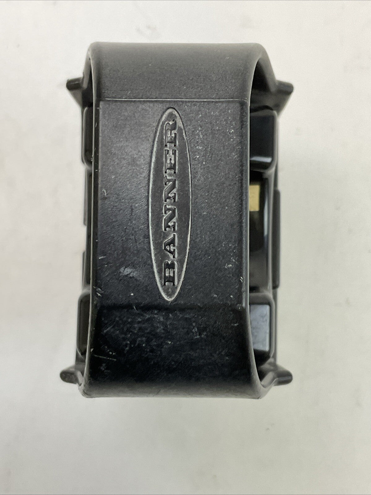 BANNER OTBVN6QD TOUCH BUTTON W/ SHIELD