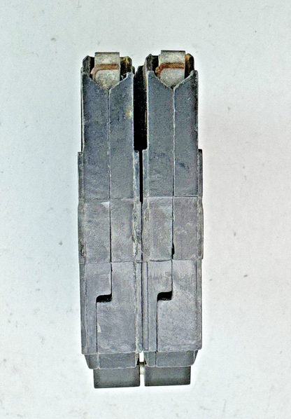 GE *LOT OF 2* - THQP250 - COMMON TRIP CIRCUIT BREAKERS - 2 POLE, 50 A, 240 VAC
